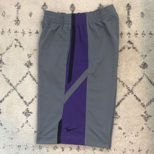 Nike Basketball Shorts Small